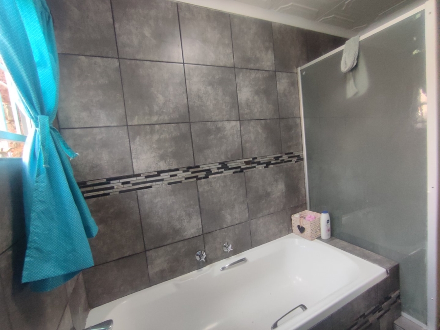 2 Bedroom Property for Sale in Willows Free State